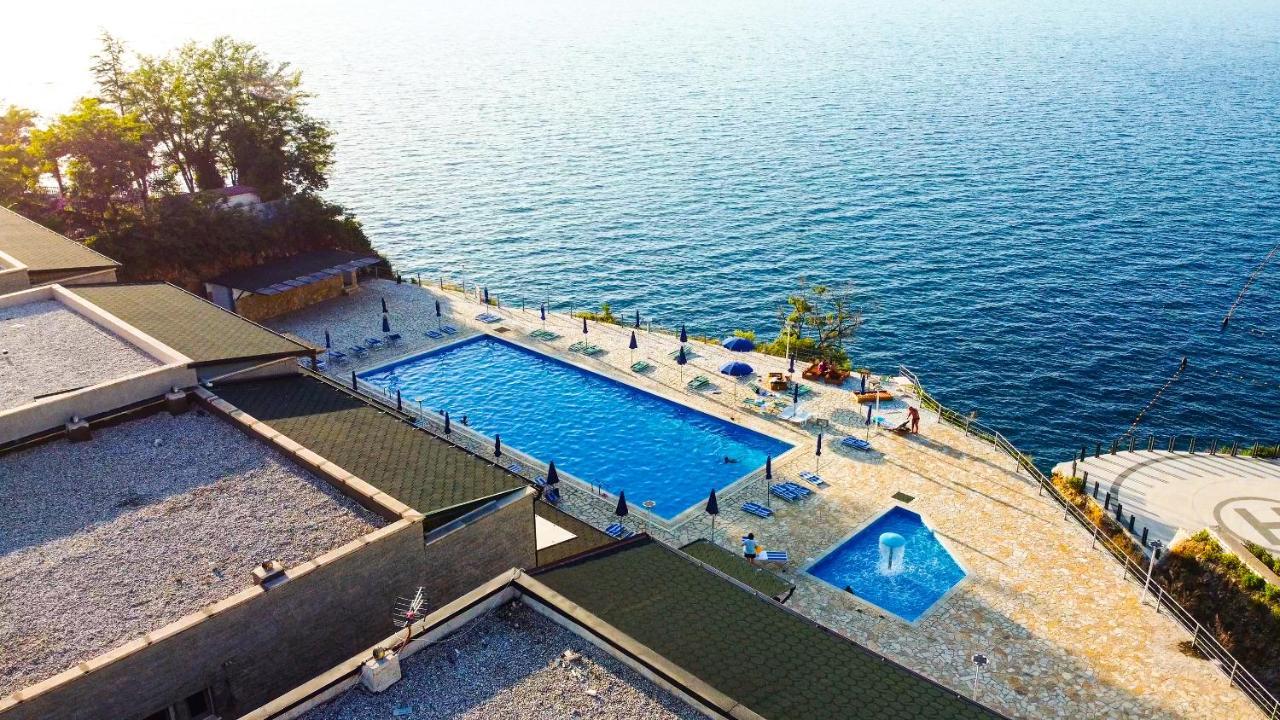 Villa Amos At Aquamarine Residence Vlorë Exterior foto