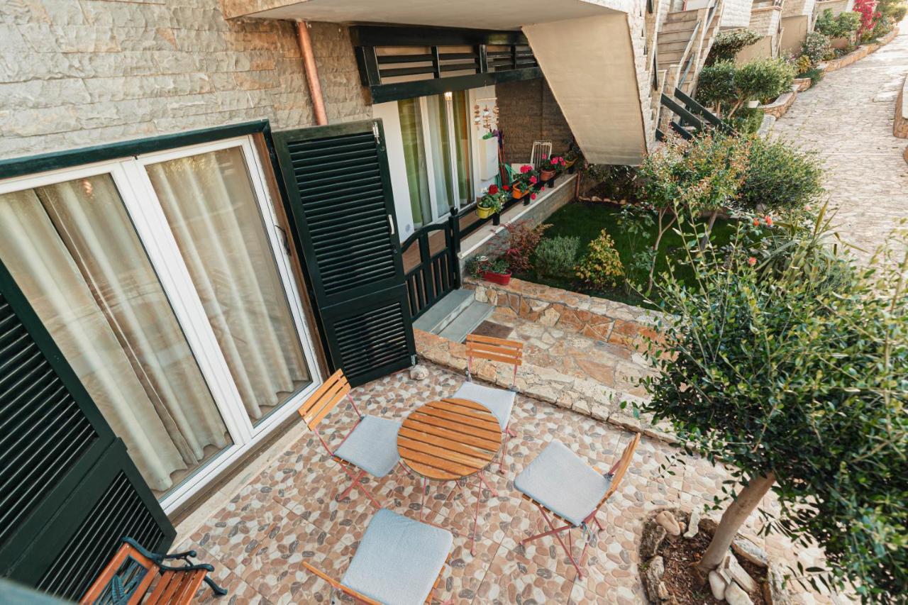 Villa Amos At Aquamarine Residence Vlorë Exterior foto