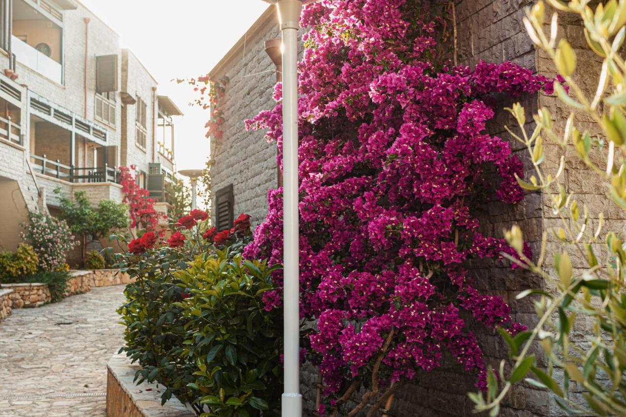 Villa Amos At Aquamarine Residence Vlorë Exterior foto